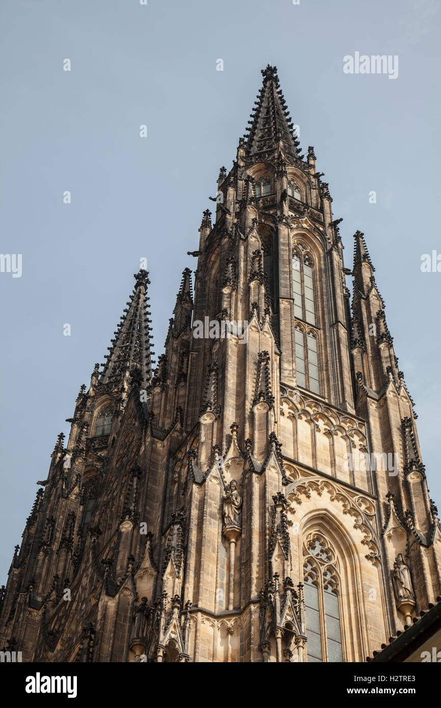 Catedral de San Vito en El Castillo de Praga. Foto de stock