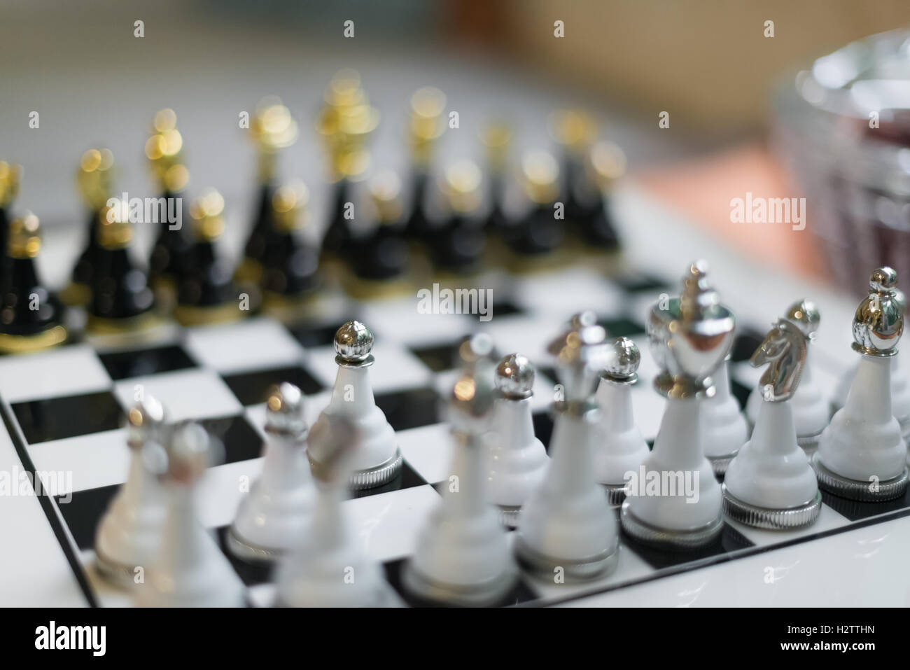 Tablero de ajedrez caro fotografías e imágenes de alta resolución - Alamy