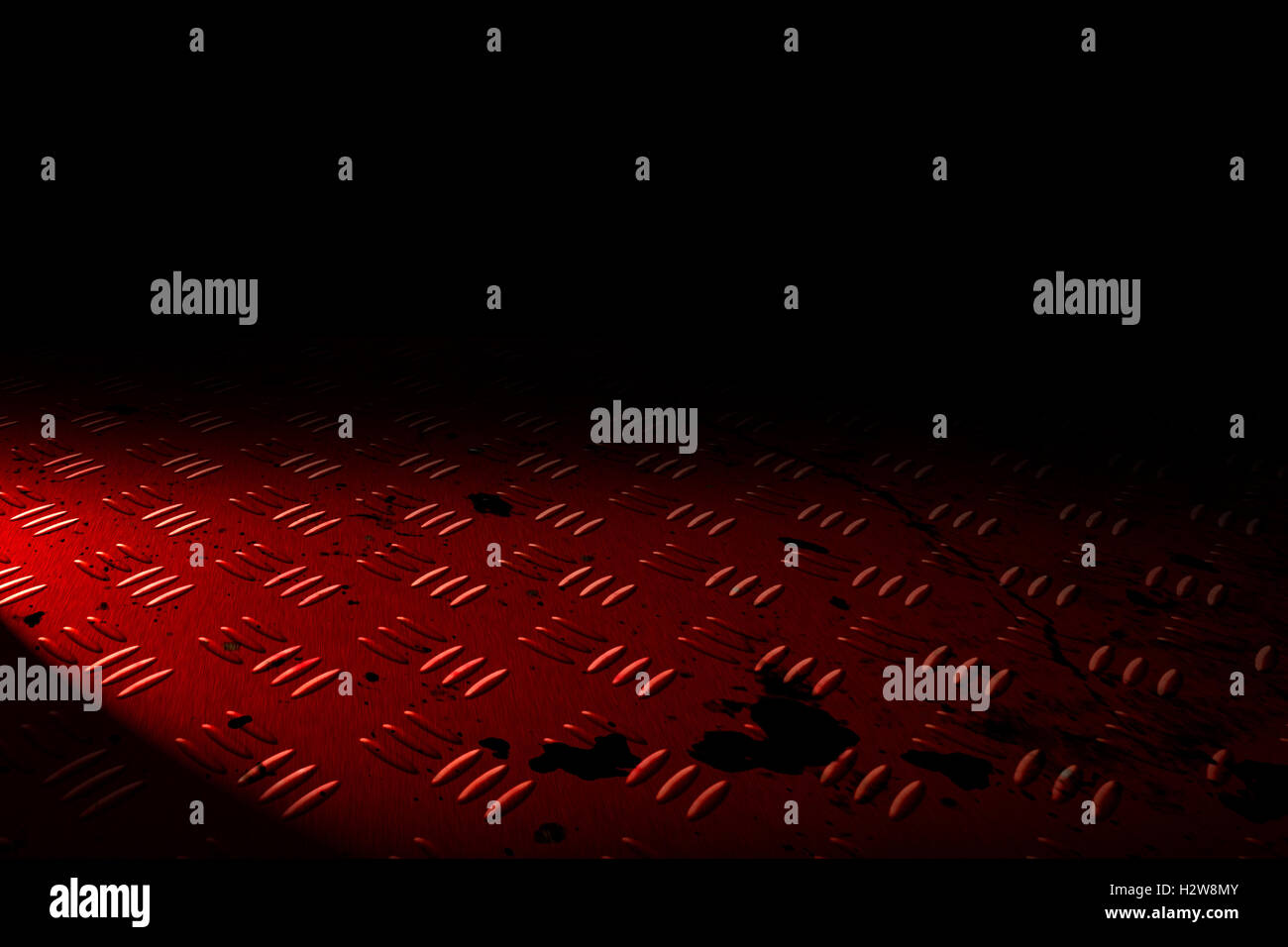 Placa de Diamante rojo con iluminación puntual en la sombra negra de fondo. Foto de stock