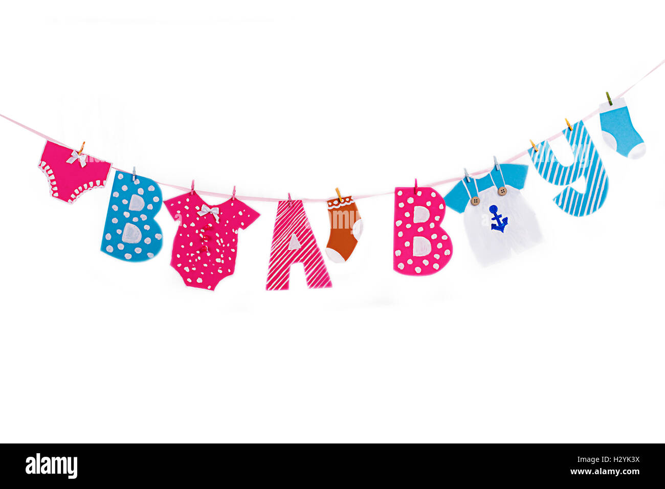 Guirnalda con tela letras elementos para baby Fotografía stock - Alamy