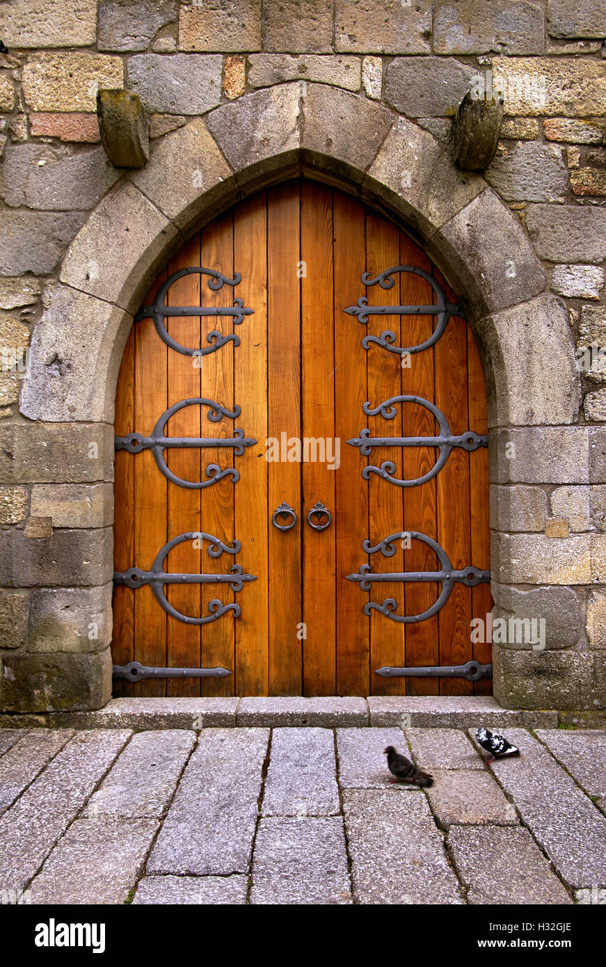 Castillo medieval puerta marrón fotografías e imágenes de alta resolución -  Alamy