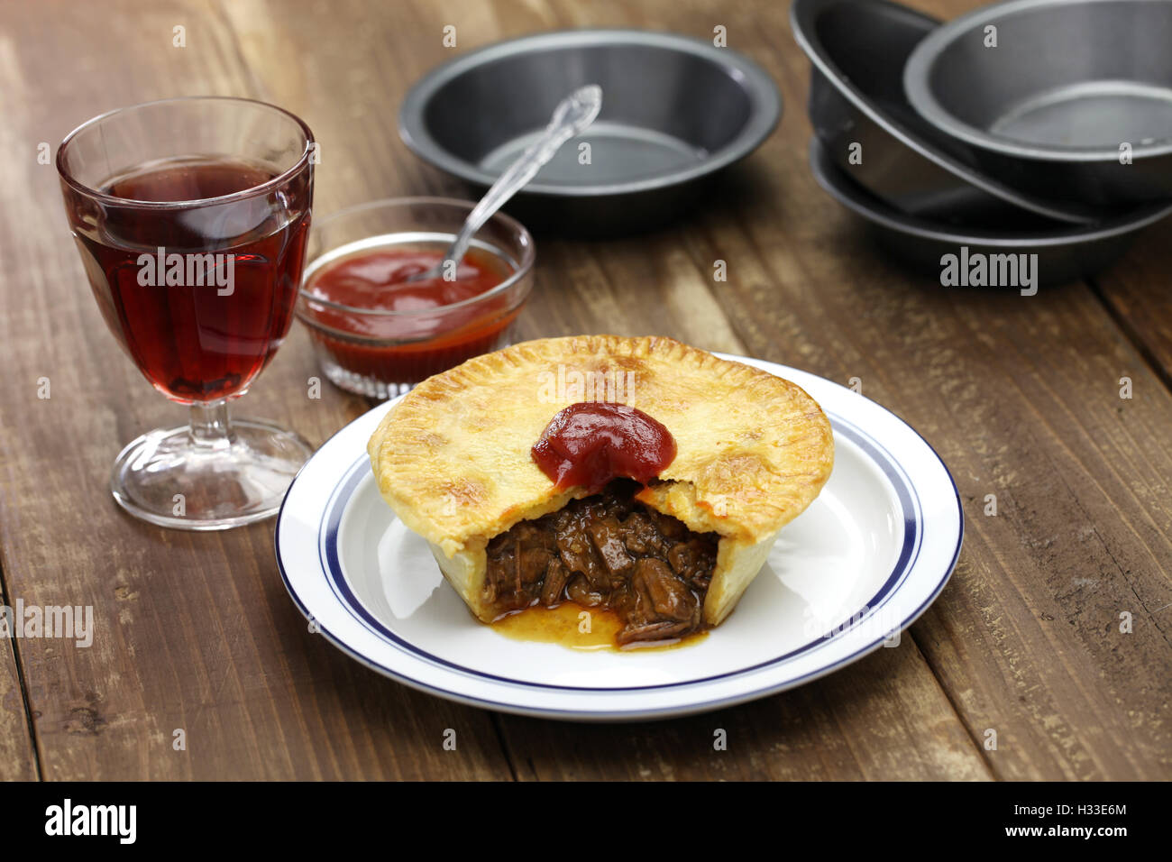 Pastel de carne australiano fotografías e imágenes de alta resolución Alamy