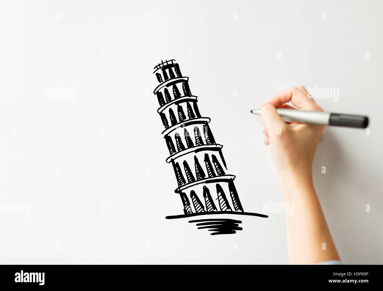 Dibujo a mano alzada, la torre inclinada de Pisa en una pizarra blanca  Fotografía de stock - Alamy