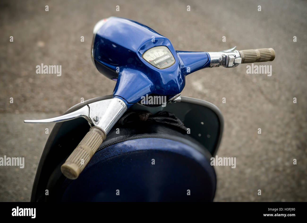 Lambretta Scooter manillar y speedo detalle Foto de stock