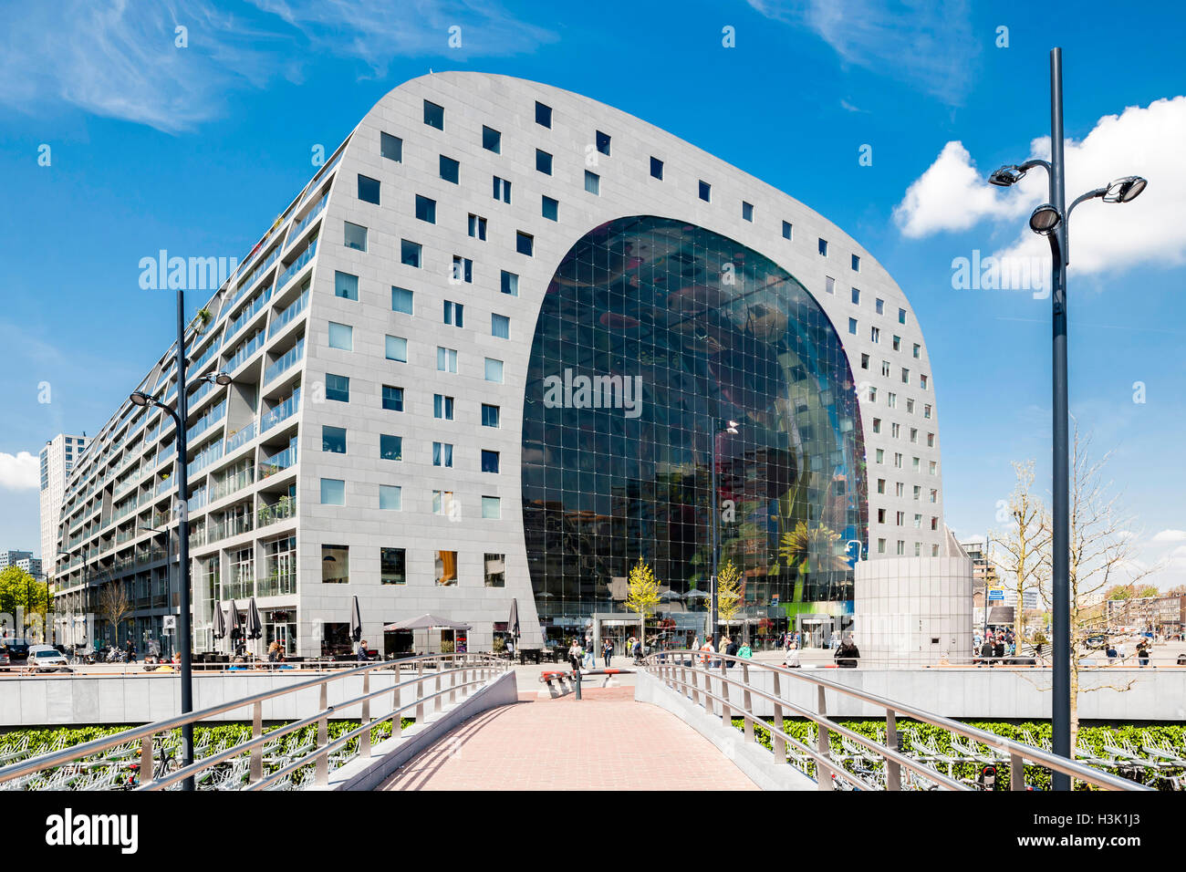 Elevación de caballo en forma de zapata Market Hall y el contexto en la