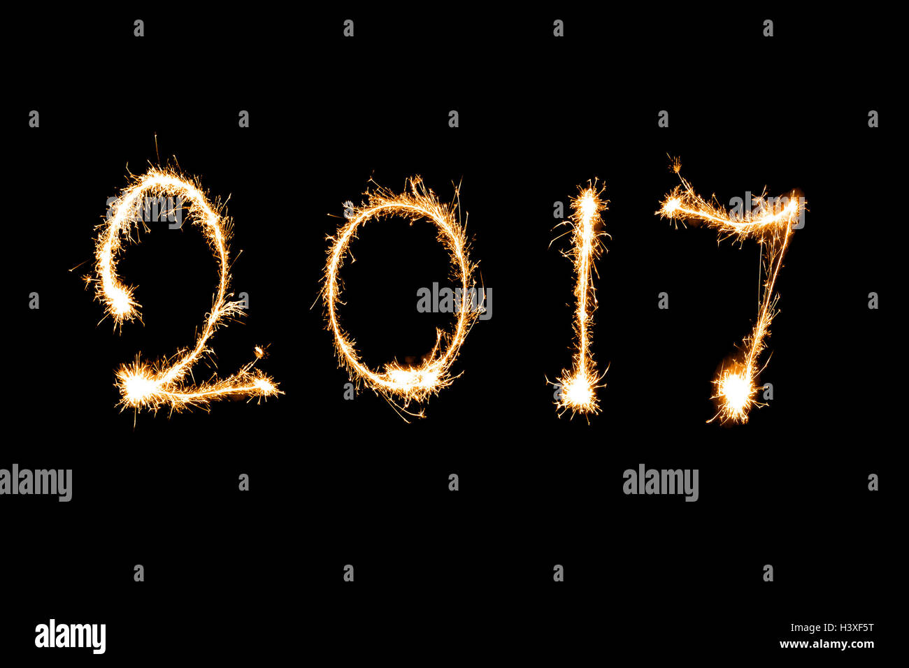 2017 escrita con Sparkle, fuegos artificiales Año Nuevo 2017 concepto. Foto de stock