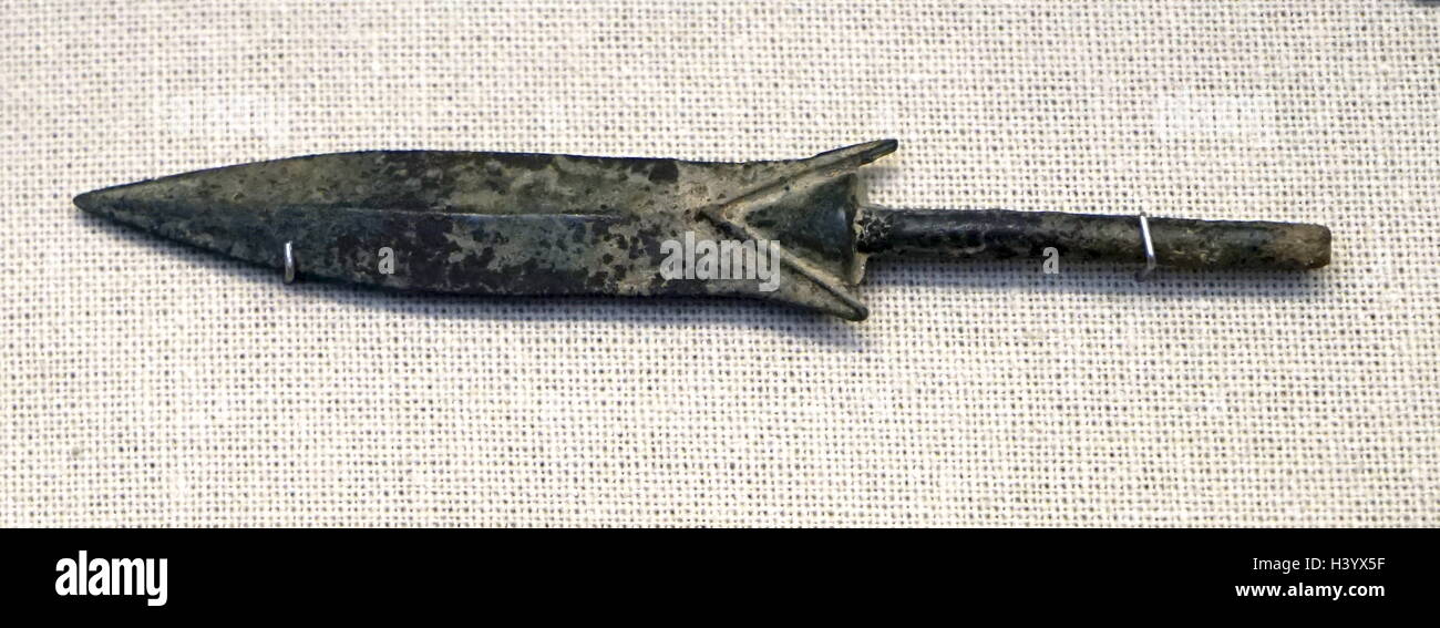 Cabeza de flecha de bronce de la antigua Grecia. Fecha Siglo IV A.C. Foto de stock