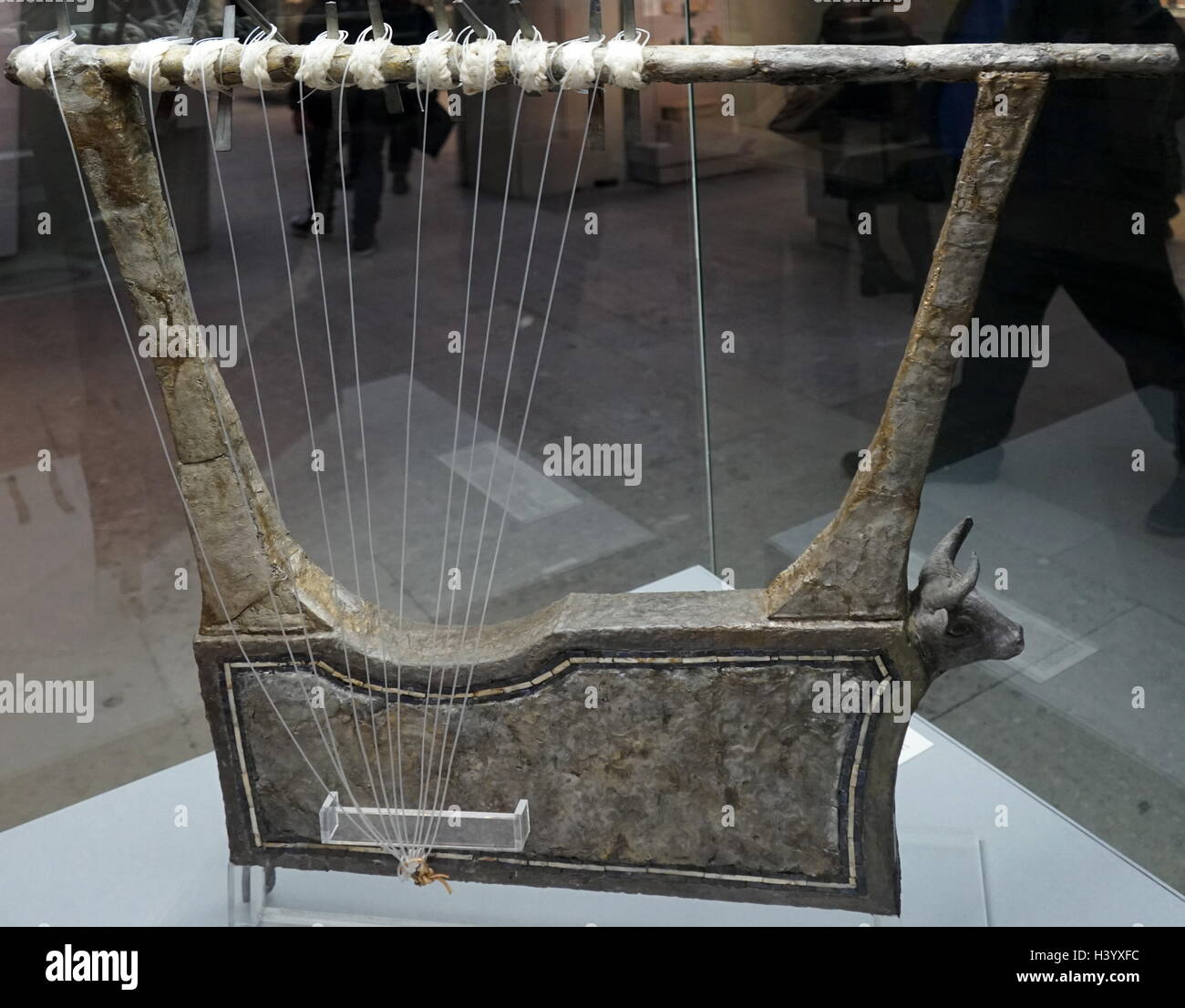 Lira de ur fotografías e imágenes de alta resolución Alamy