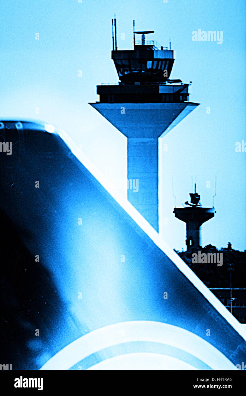 Alemania, Frankfurt am Main, el aeropuerto, la torre, de planta radar monocromo, detalle, Hessen, el Rin, el terminal principal del aeropuerto, el aeropuerto, la torre de control, supervisión, tráfico aéreo, avión, remo trasero, aviación, tráfico aéreo, azul Foto de stock