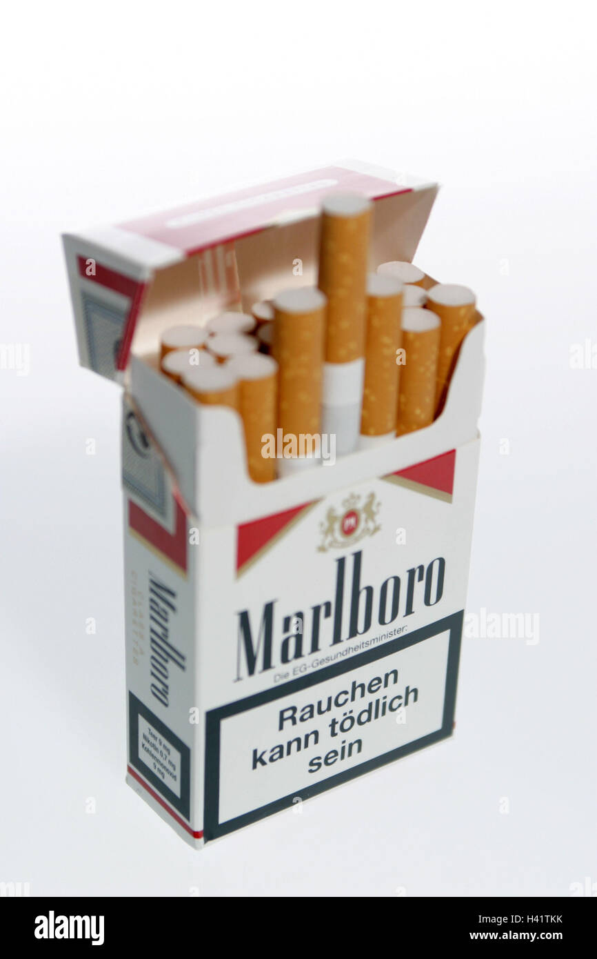 Caja de cigarrillos fotografías e imágenes de alta resolución - Alamy