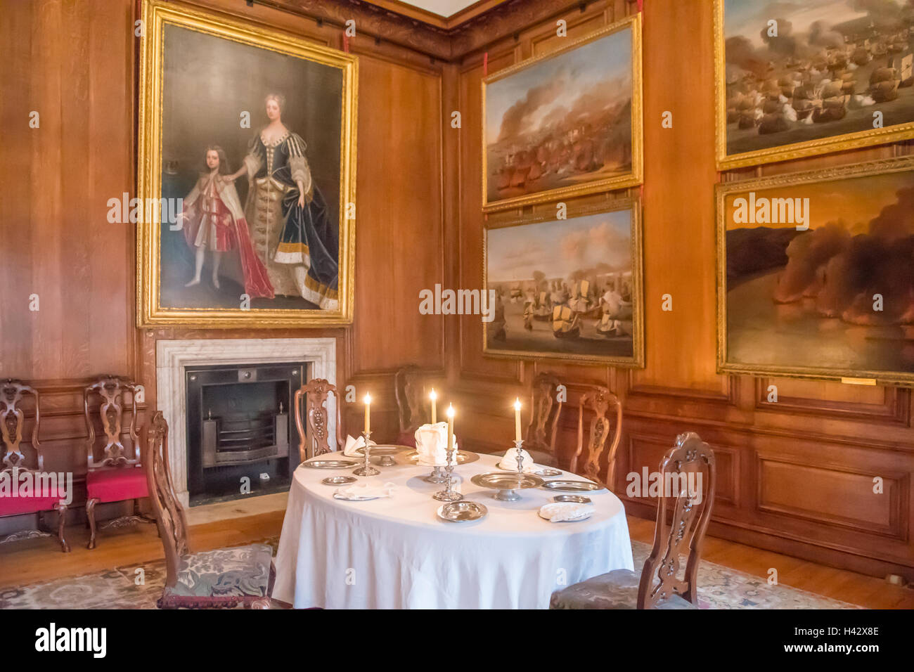 Comedor privado del rey, el Palacio de Hampton Court, Richmond, Londres, Inglaterra Foto de stock