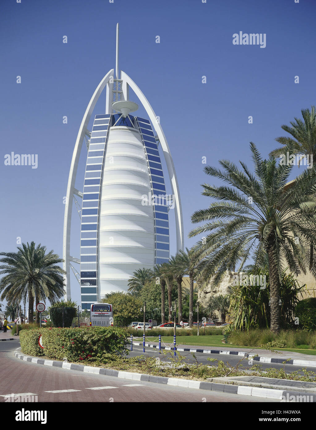 Los Emiratos Árabes Unidos, Dubai, el hotel Burj Al Arab, el exterior, la  VAE, ciudad, arquitectura, forma, vela-like, edificio, hotel, Landmark,  estructura, estilo arquitectónico moderno, arquitectura, como de vela, de  lujo, de
