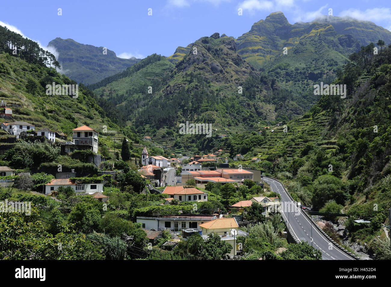 Portugal, la isla de Madeira, Serra de Água, aldea de montaña, Foto de stock