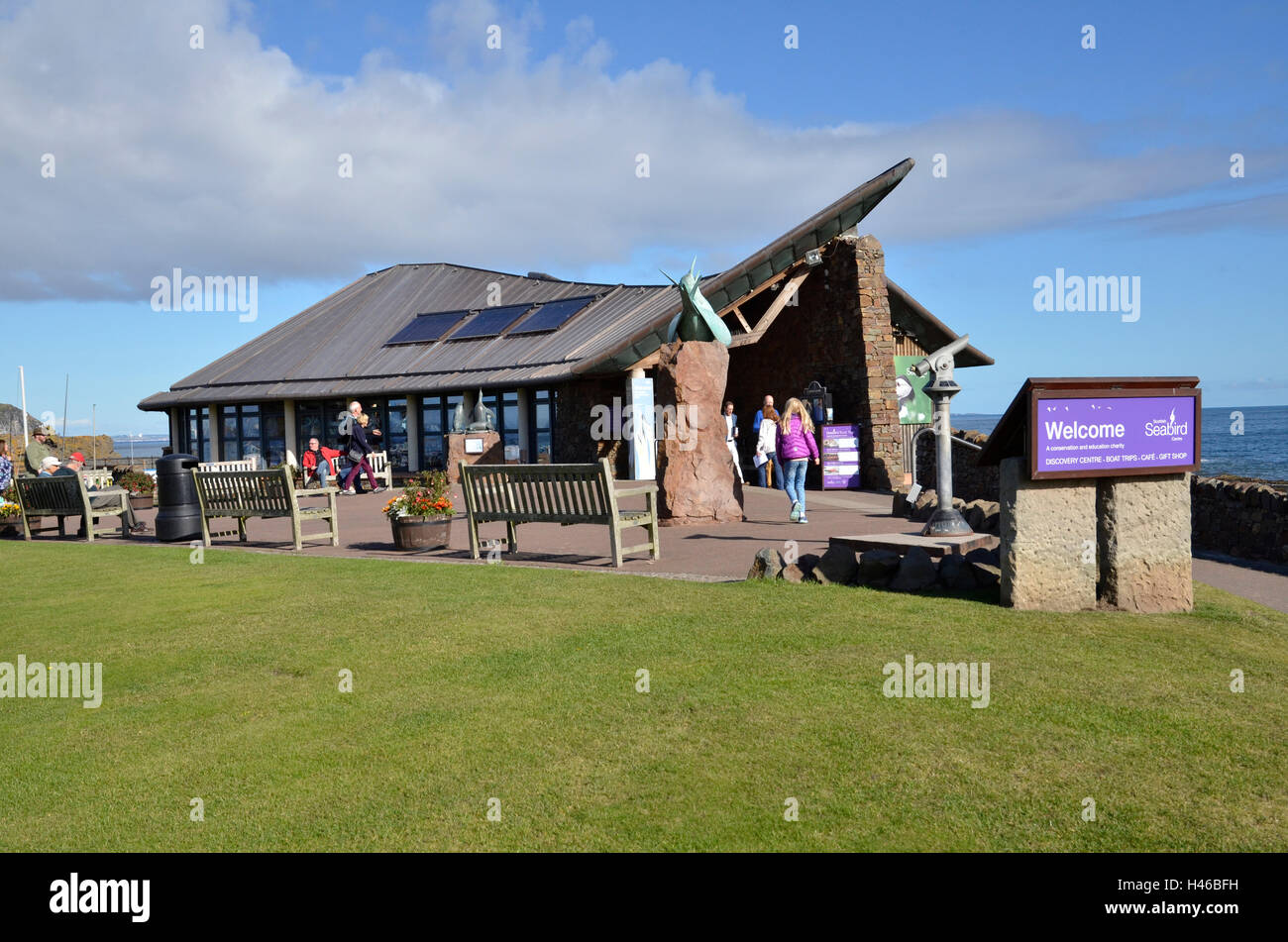 El Scottish Seabird Centre en North Berwick de la costa sureste del Firth of Forth en Escocia Foto de stock