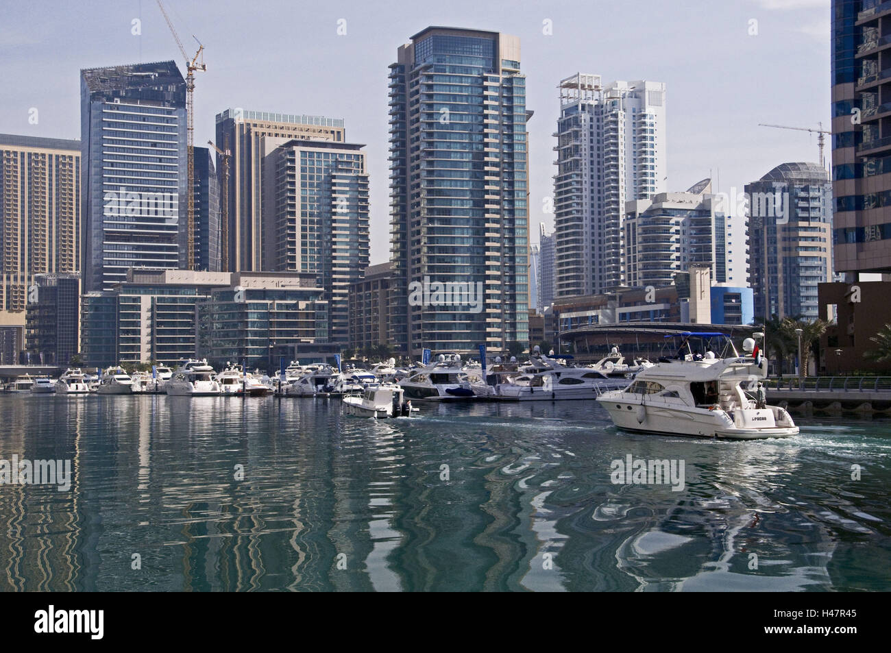 VAE, Dubai, Dubai Marina, puerto de yates, rascacielos, edificios altísimos, Foto de stock