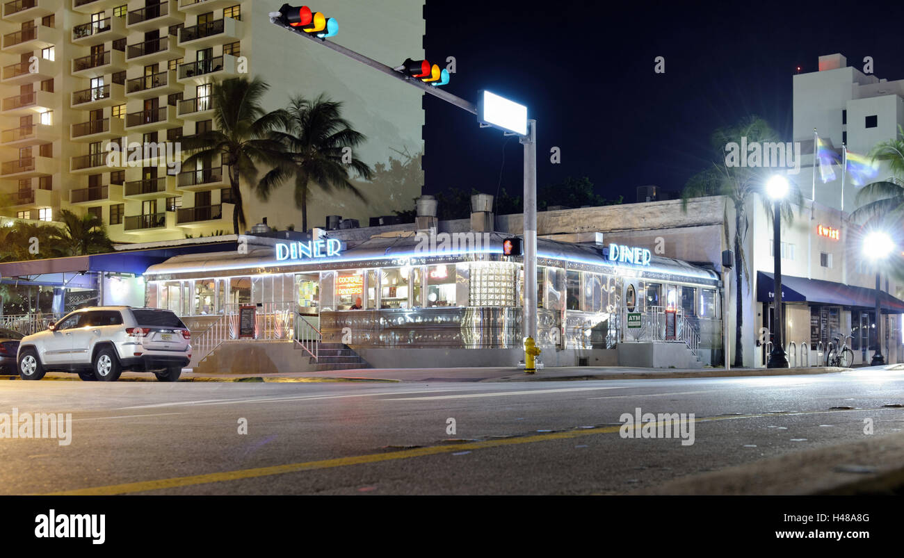 11Street Diner, restaurante de comida rápida en estilo retro