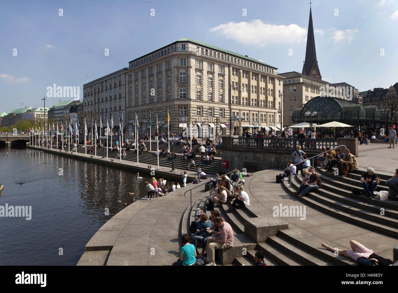 Alemania, la ciudad hanseática de Hamburgo, Jungfernstieg, Ballindamm, turistas, Foto de stock