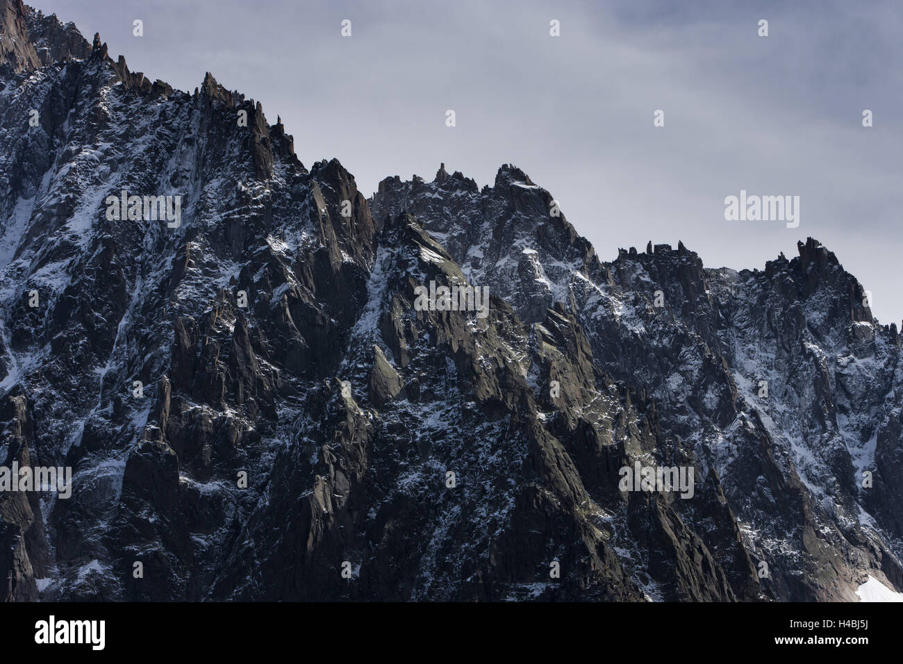 Cresta rocosa del Aiguille usted Dru, Chamonix-Mont-Blanc. Foto de stock