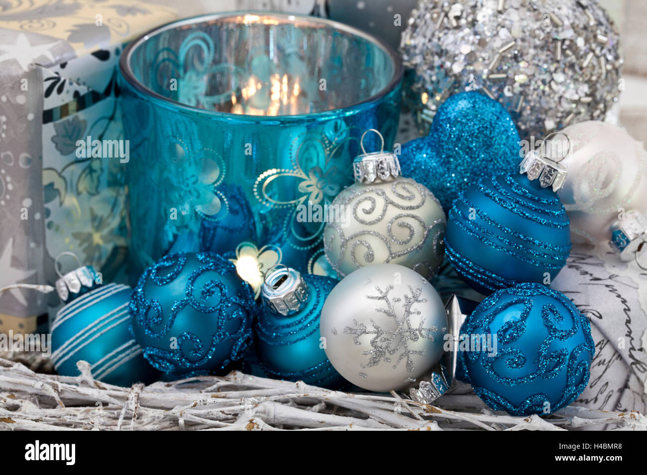 seta Investigación enemigo Decoración de Navidad azul y plata Fotografía de stock - Alamy