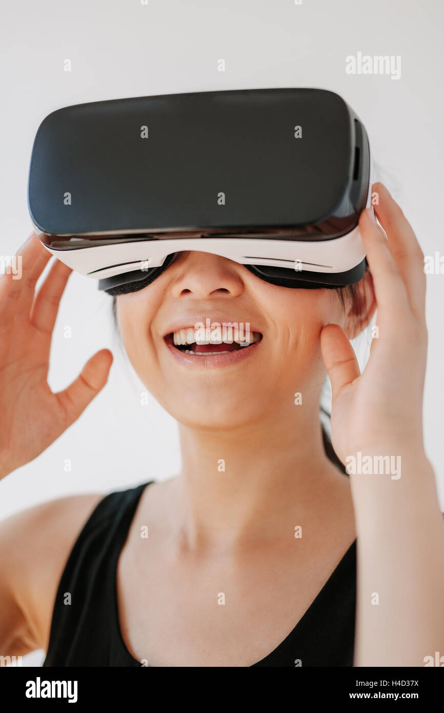 Realidad virtual modelo 3d fotografías e imágenes de alta resolución - Alamy