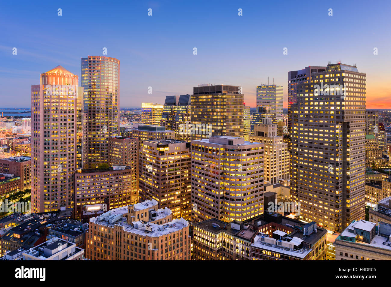 Boston, Massachusetts, EE.UU., el distrito financiero del paisaje urbano. Foto de stock