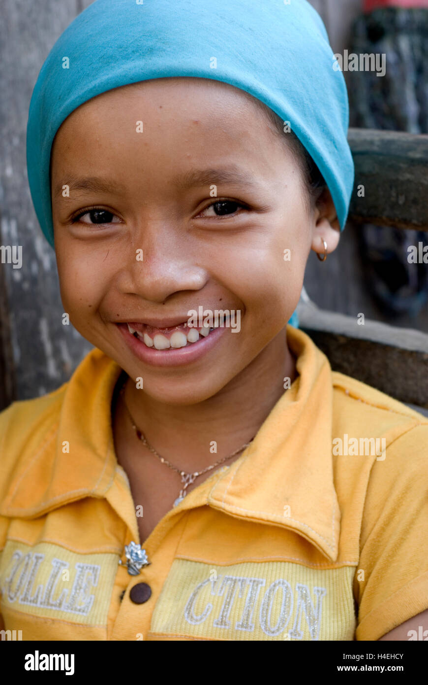 Camboya, Kompong Cham, niña en Cham village Foto de stock