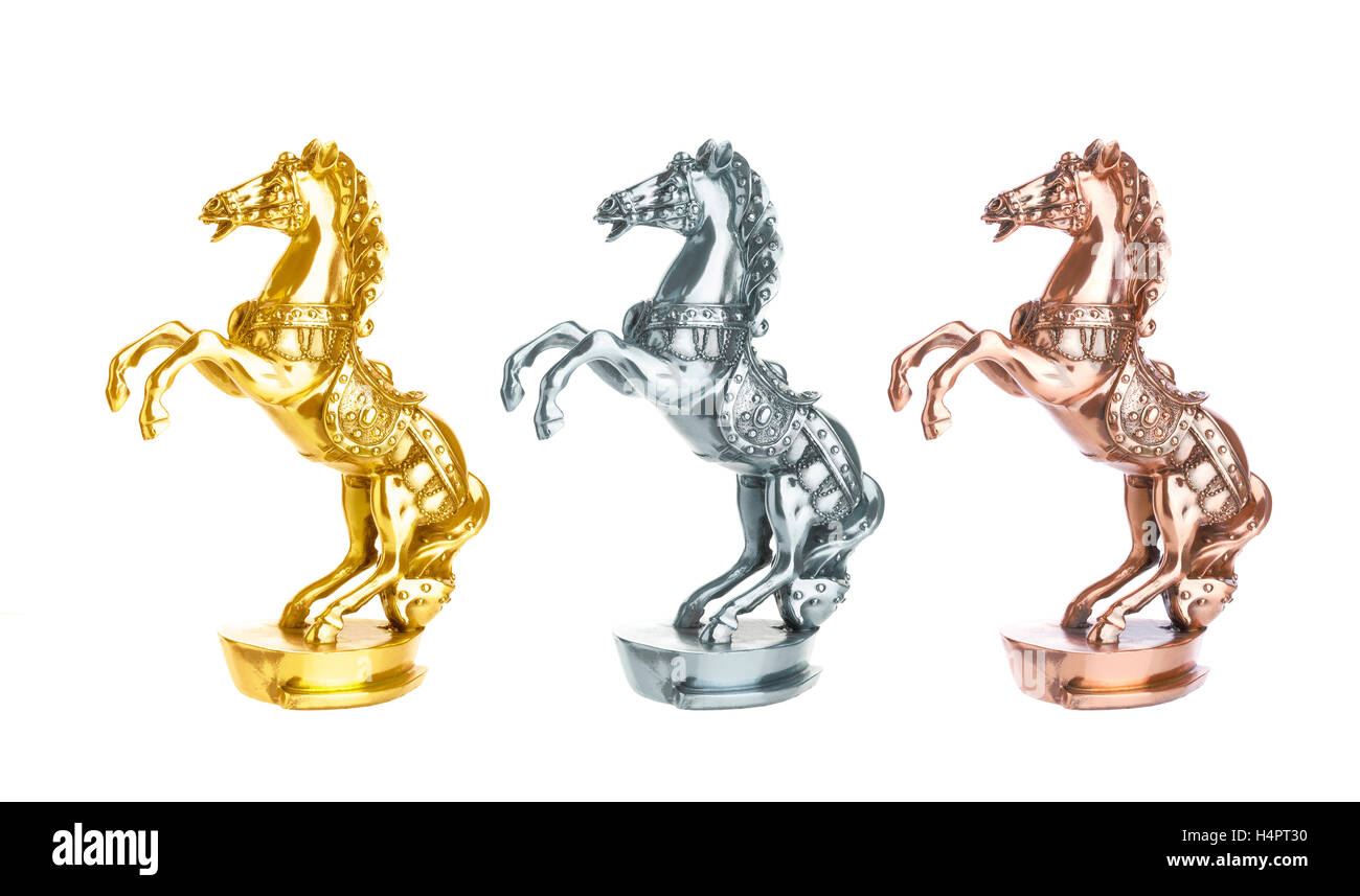 Estatuilla de trofeos de las carreras de caballos aislado en blanco Foto de stock