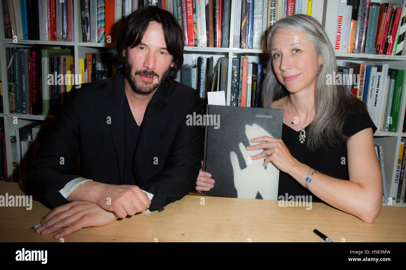 Keanu Reeves y Alexandra Alexandra Grant Grant asistir y Keanu Reeves
