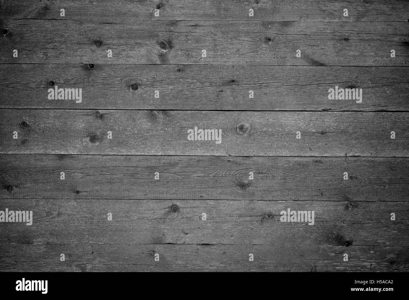 Tabla de madera gris fotografías e imágenes de alta resolución - Página 2 -  Alamy