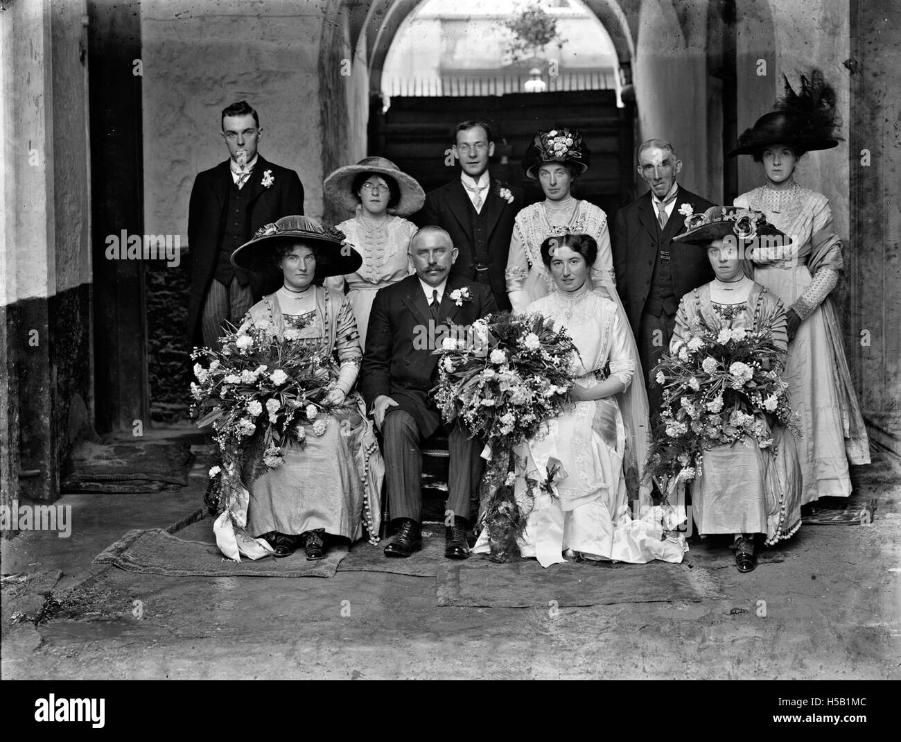 4 Chavelier O'Loughlin boda, gran grupo familiar. Foto de stock