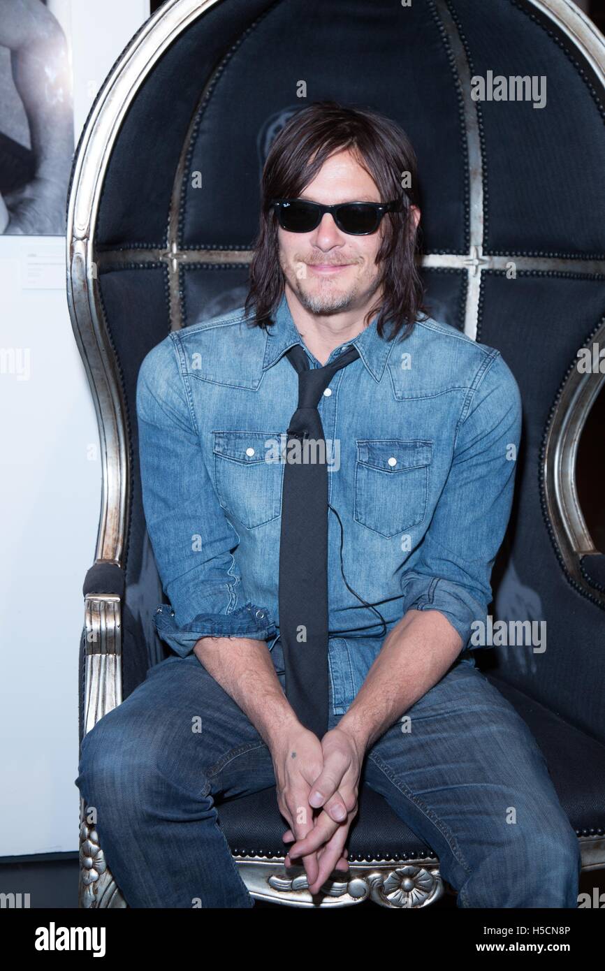 El actor Norman Reedus atiende Norman Reedus: un fino arte Fotografía Exposición en Voila! Galería de fotos el 22 de noviembre de 2015 en Los Ángeles, California, Estados Unidos. Foto de stock