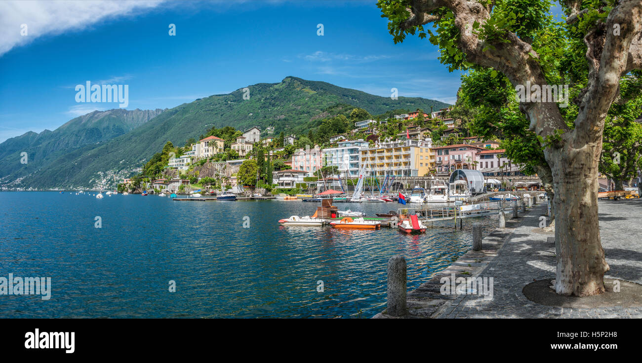 Frente Al Lago De Ascona, Tesino, Suiza Foto de stock