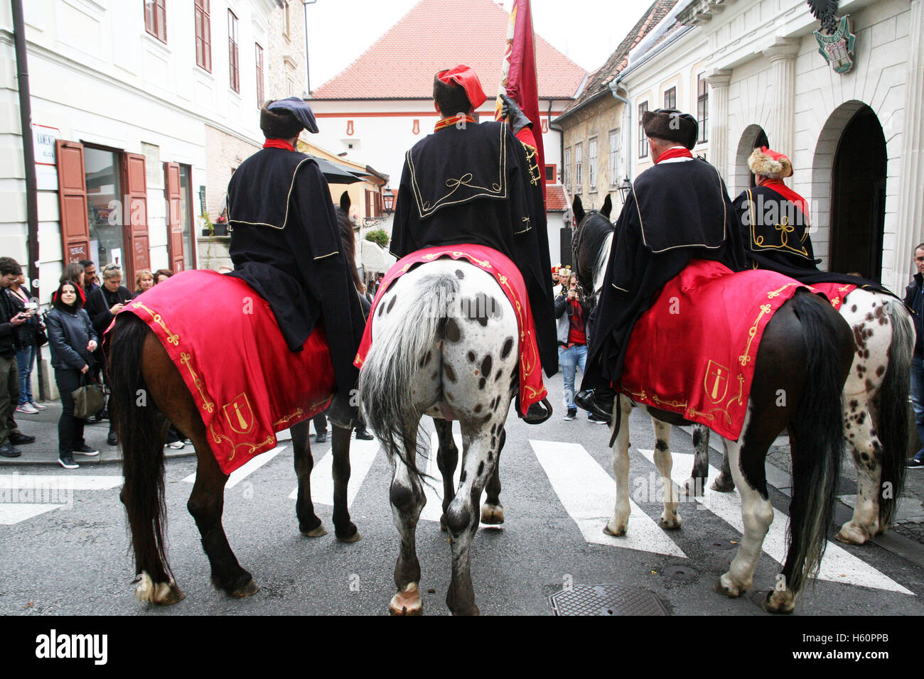 Regimiento Kravata,Kravata's Day,línea festiva, Zagreb, Croacia,Europa,2016, 12. Foto de stock