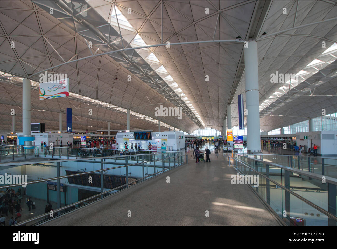 Terminal 1 del aeropuerto internacional de Hong Kong , Chek Lap Kok Island, República Popular de China Foto de stock