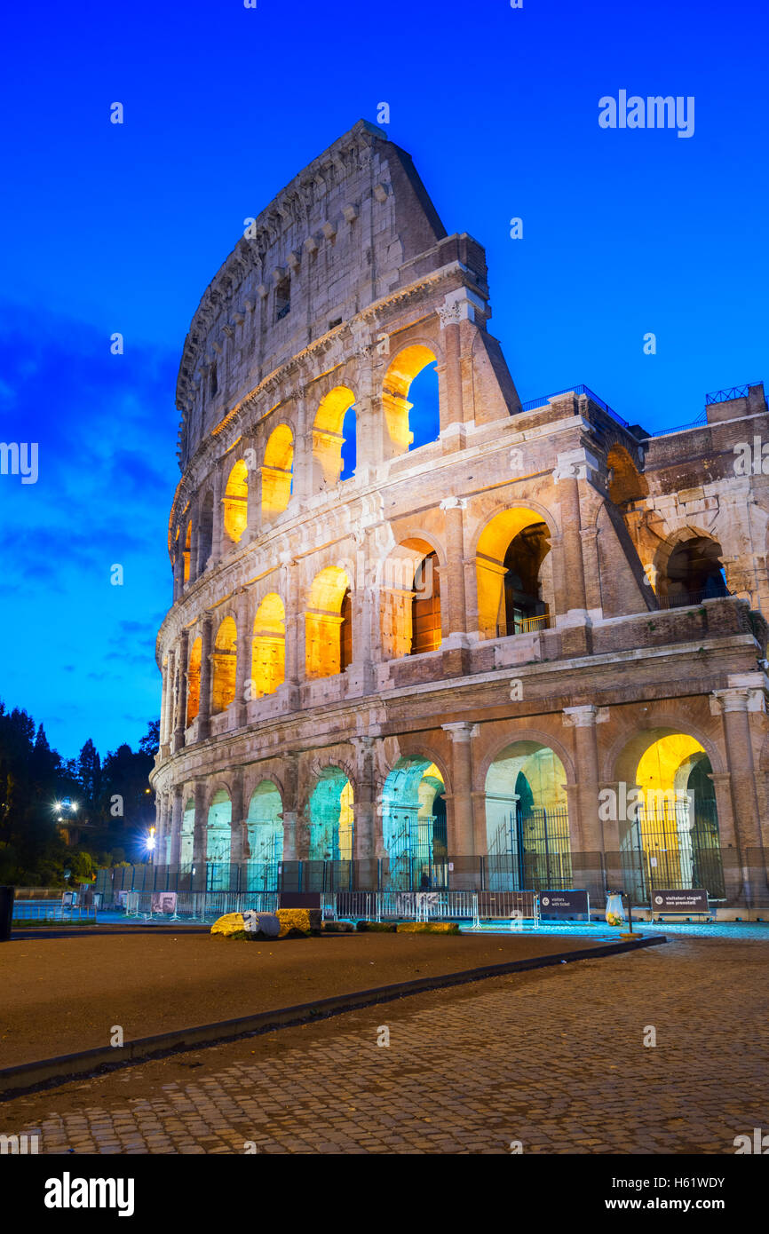 Coliseo de Roma, Italia Fotografía de stock - Alamy