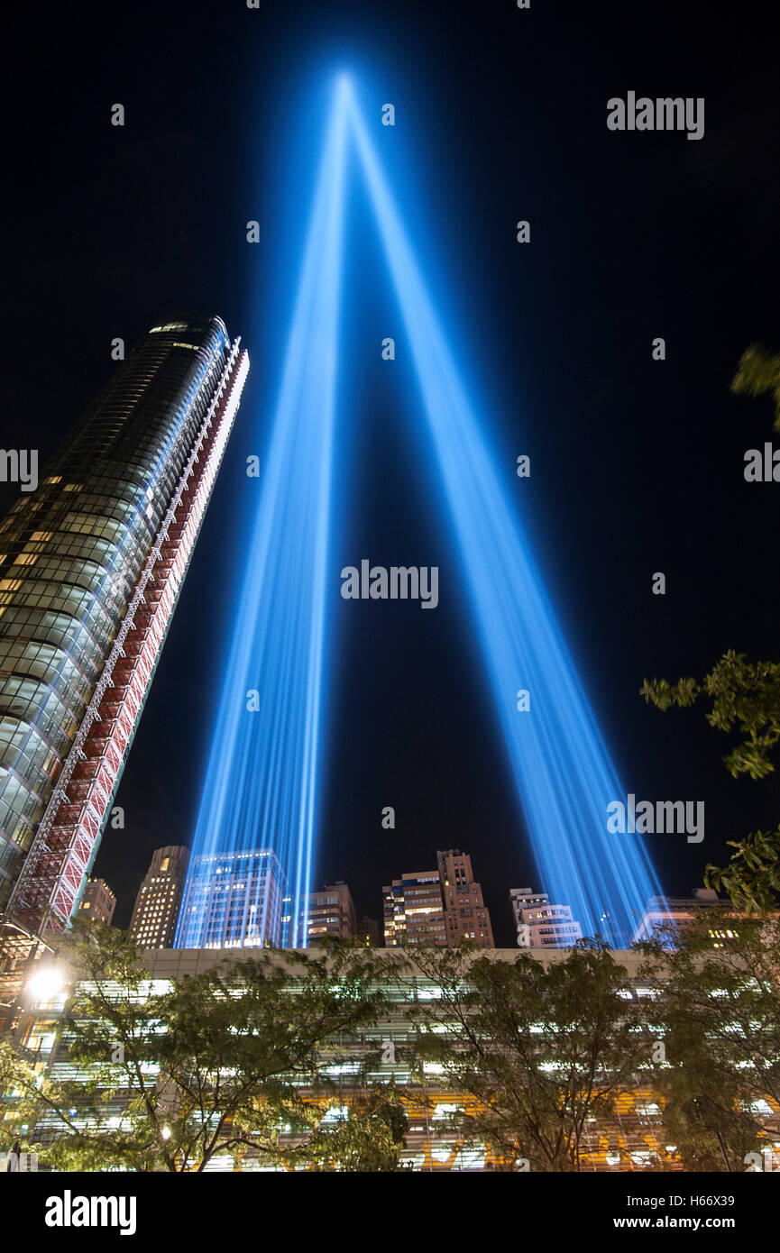 Instalación de arte, Homenaje a la luz, en recuerdo del 11 de septiembre de 2001, los ataques terroristas del 9/11, Lower Manhattan Foto de stock