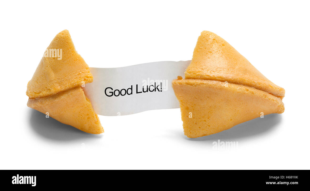 Fortune Cookie con buena suerte mensaje aislado sobre fondo blanco. Foto de stock