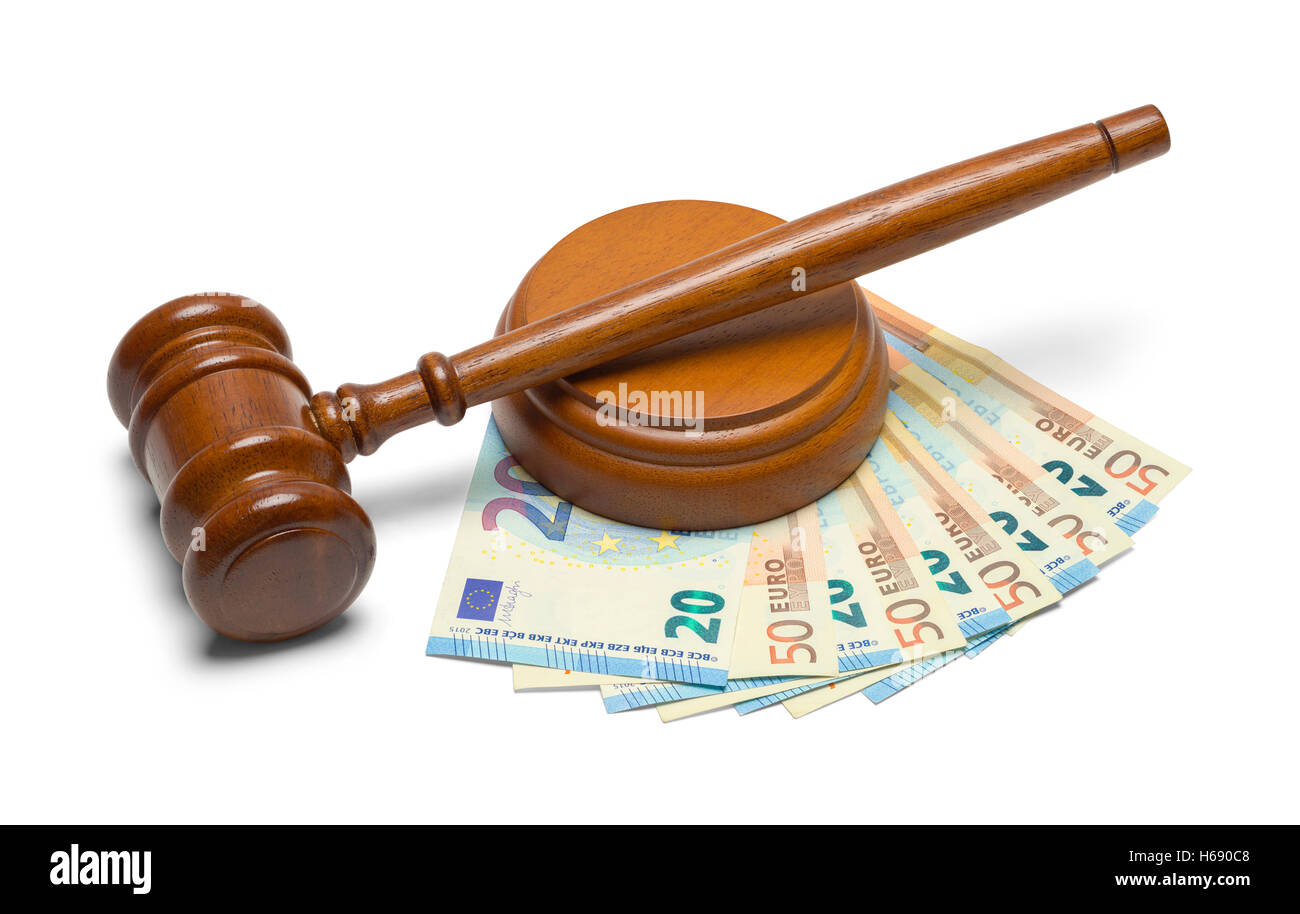 Ley Martillo con Euros aislado sobre fondo blanco Fotografía de stock -  Alamy