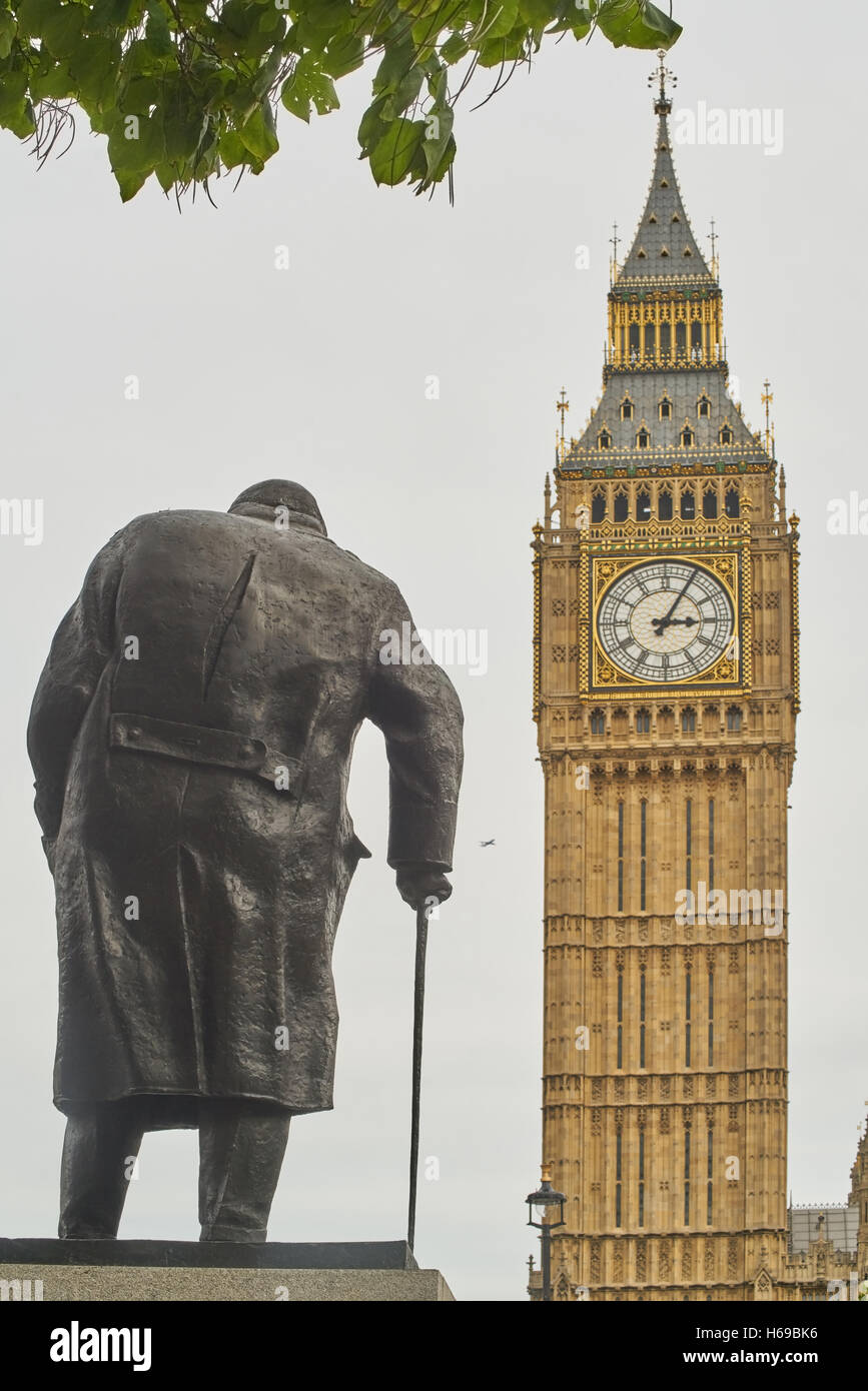 Estatua de Churchill, Parliament Square Foto de stock