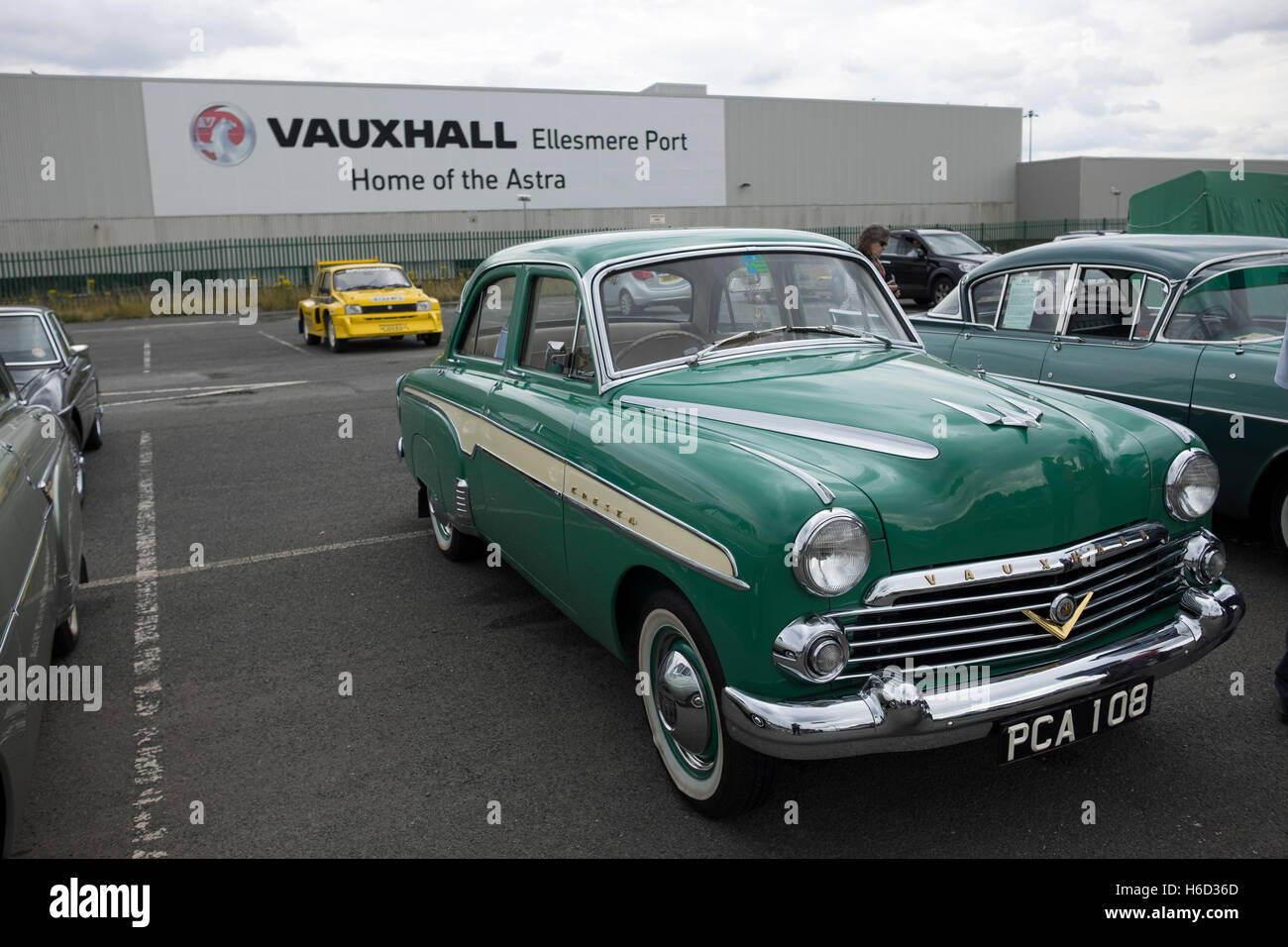 Coche Vauxhall clásico Foto de stock