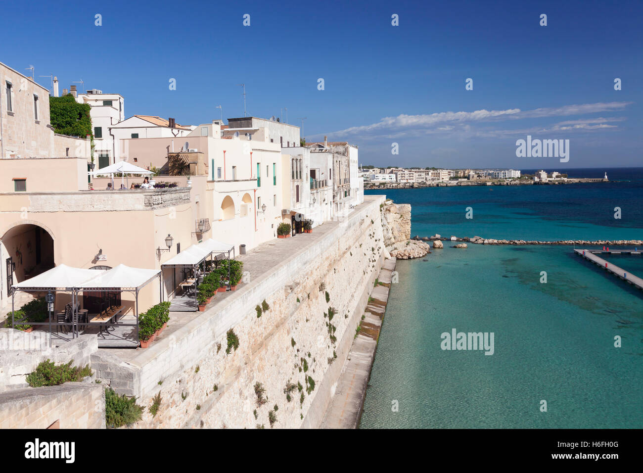 Centro histórico de Otranto, Provincia de Lecce, la península de Salento, Puglia, Italia Foto de stock