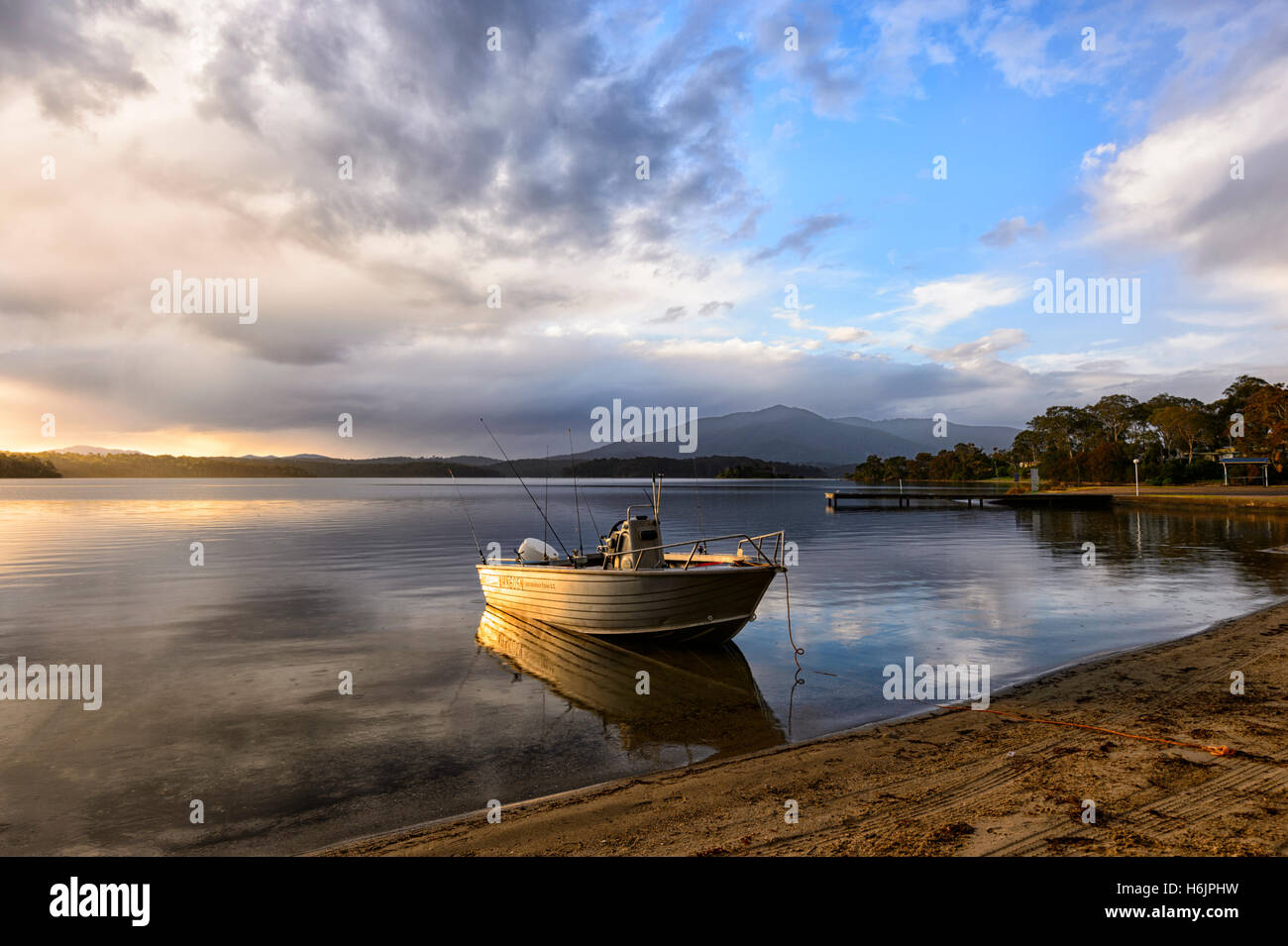 Bucólica escena Wallaga Lago, cerca de Bermagui, Costa Sur, Nueva Gales del Sur (NSW, Australia Foto de stock