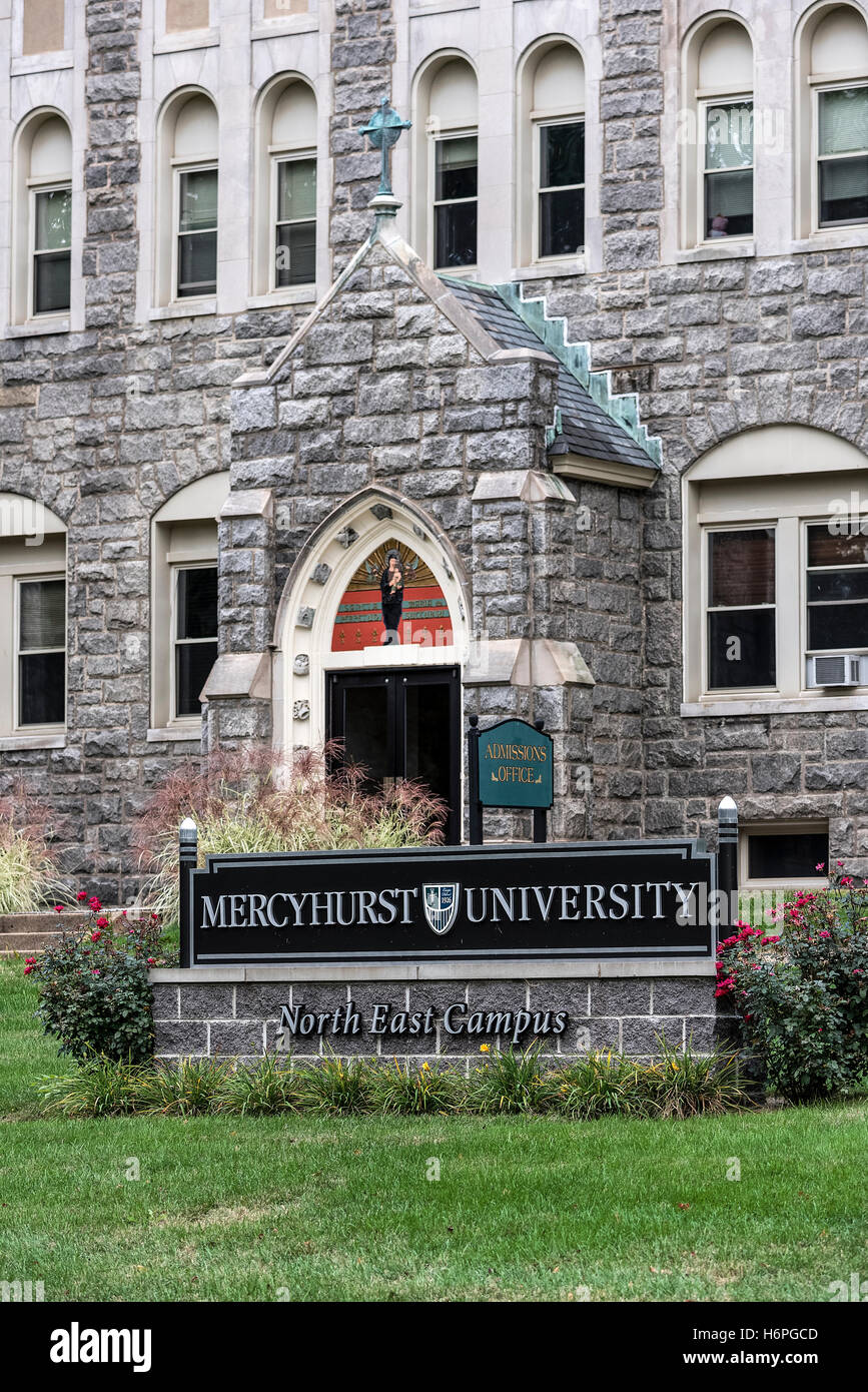 Mercyhurst campus universitario, al noreste, Pennsylvania, Estados Unidos. Foto de stock
