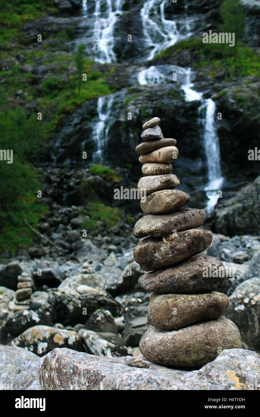 Piedras zen en Noruega Foto de stock