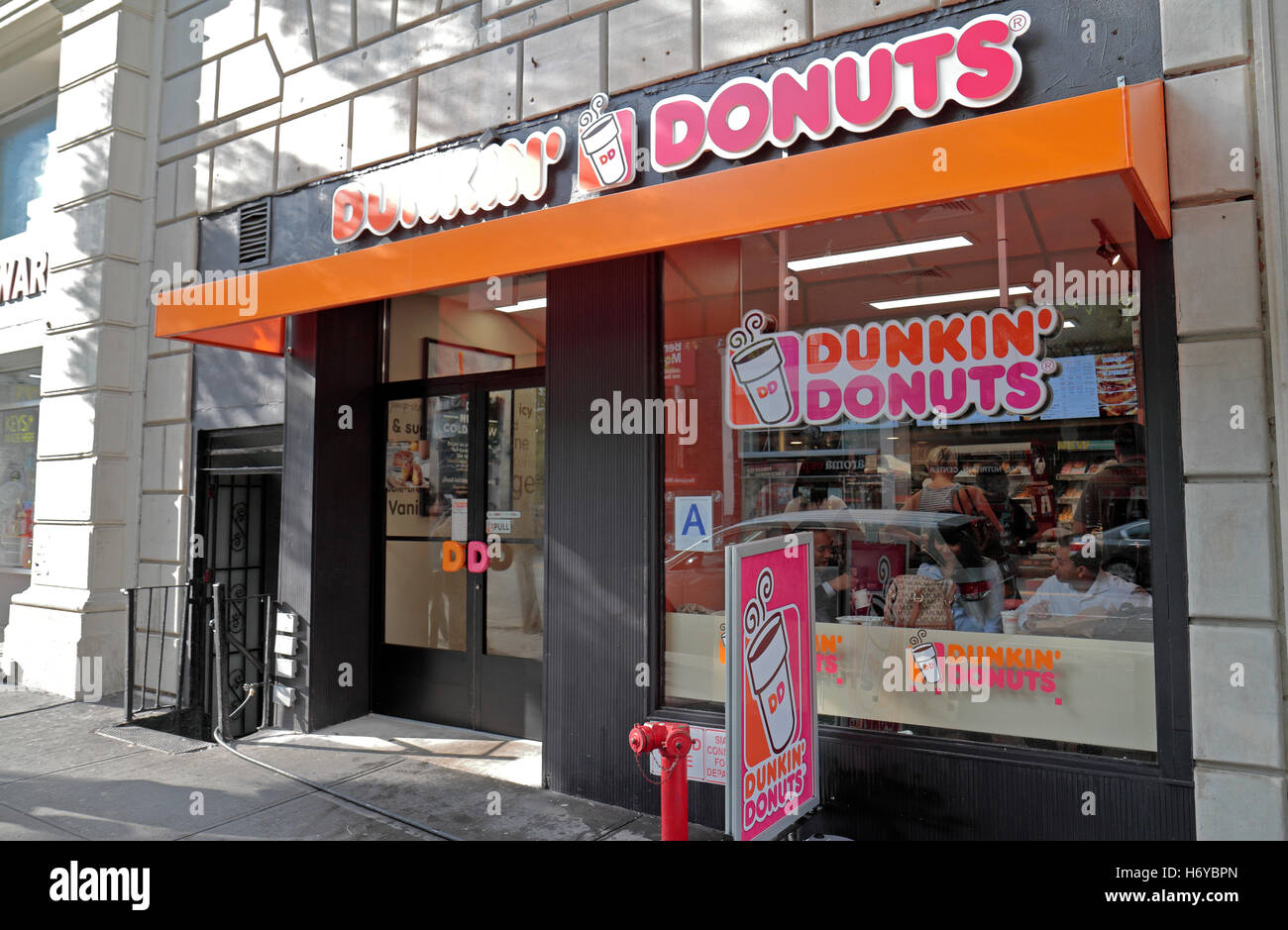 Dunkin donuts fotografías e imágenes de alta resolución Alamy