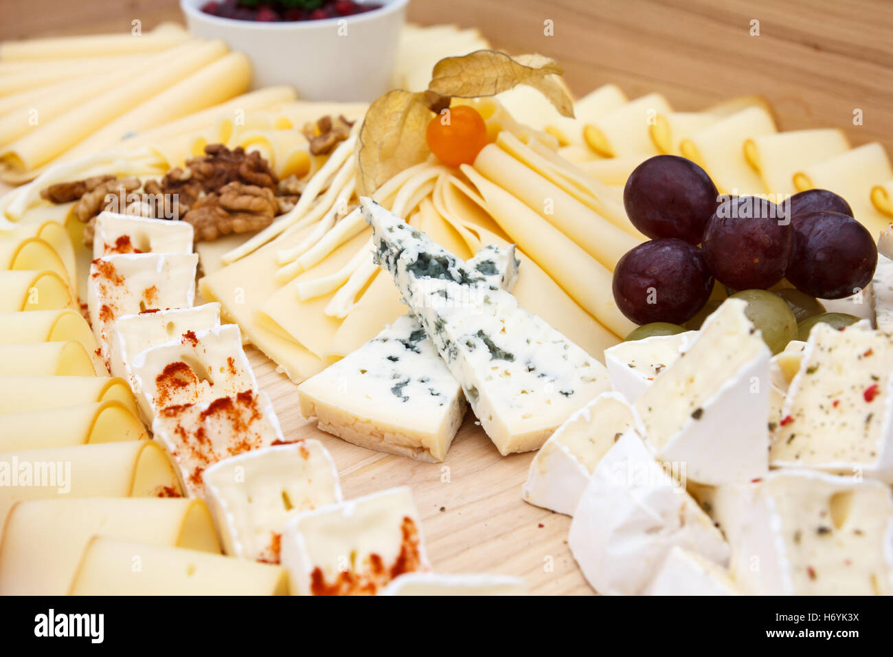Tabla de quesos mixtos fotografías e imágenes de alta resolución - Alamy
