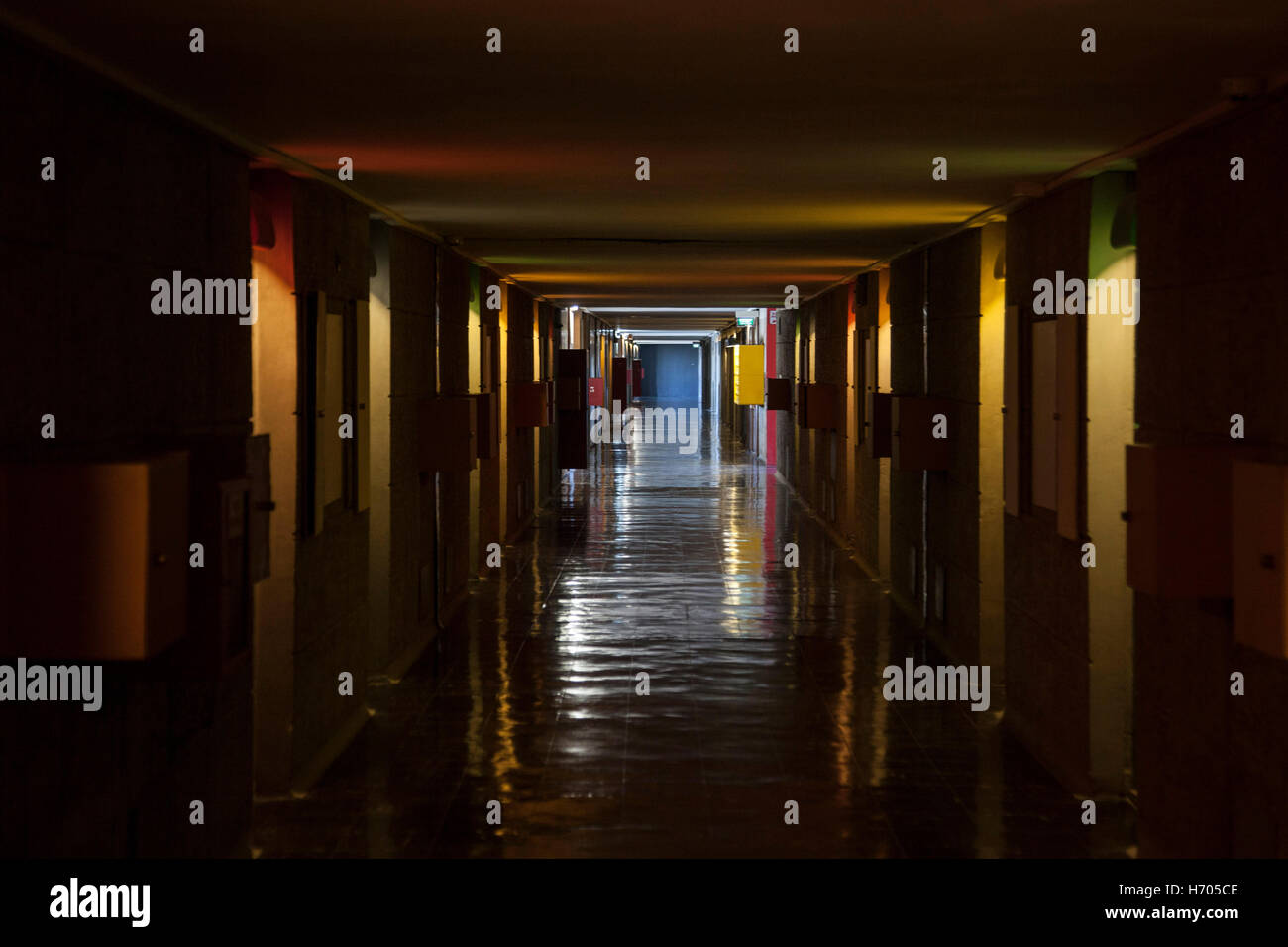 La Obra De Arte En Unite D Habitation Marsella Francia Arquitecto Le Corbusier 1952 Fotografia De Stock Alamy