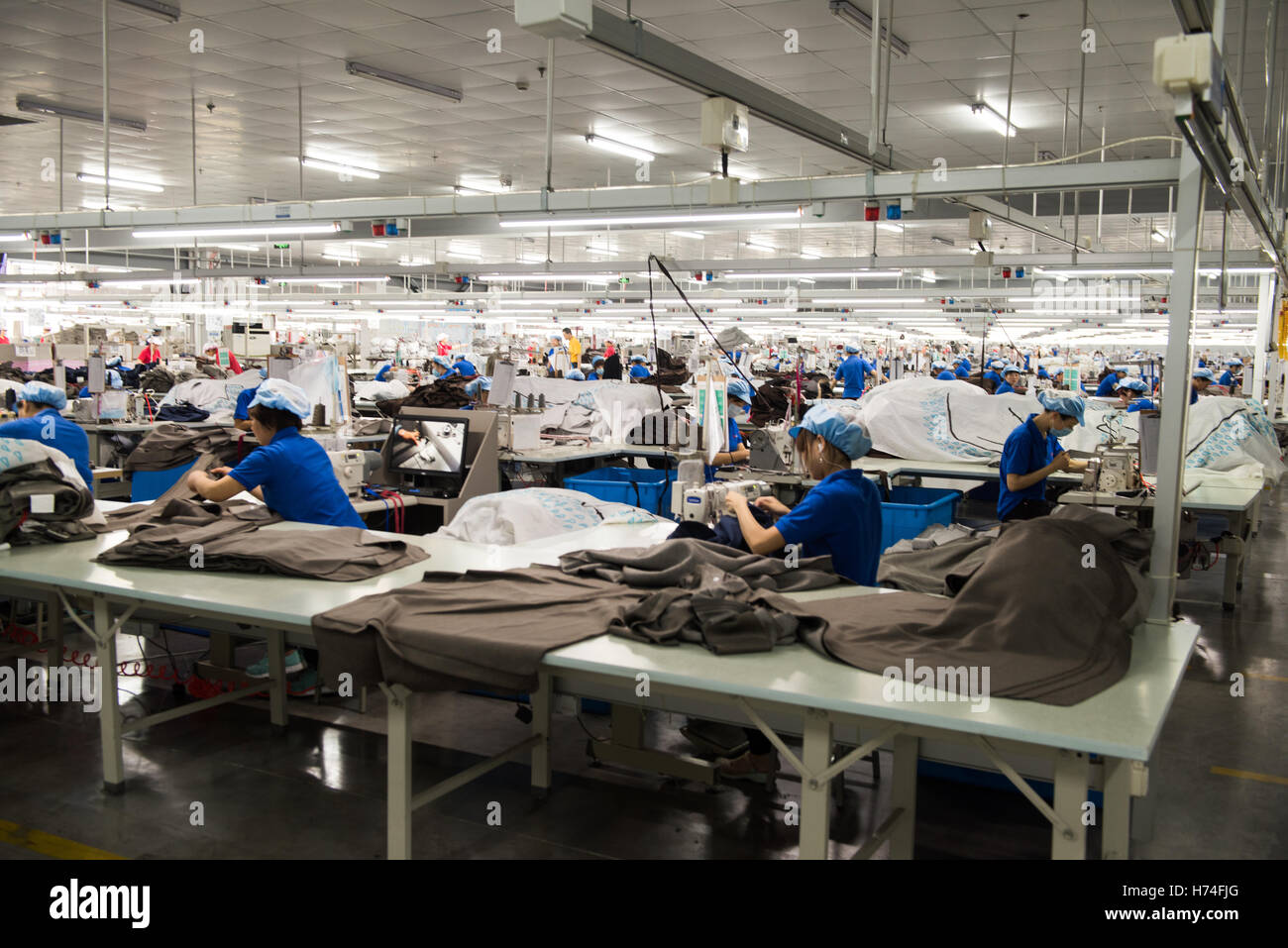 China fábrica de costura Fotografía de stock - Alamy
