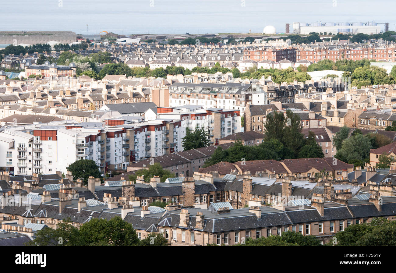 Ciudad scape de Edimburgo, la ciudad capital de Escocia, Reino Unido, desde el Calton Hill. Foto de stock