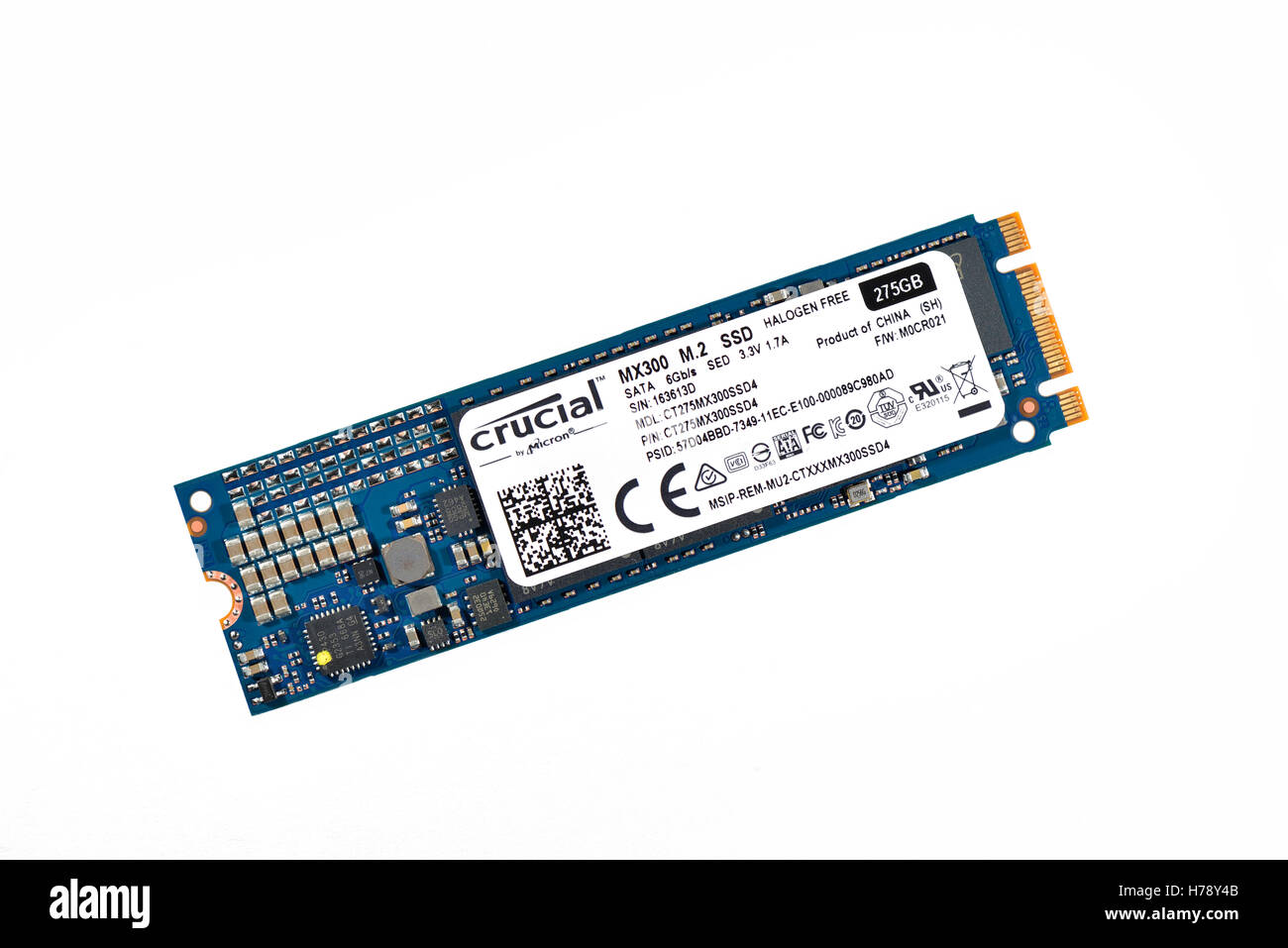 GALATI, RUMANIA - Noviembre 02: Crucial M.2 MX300 SSD de 275 GB el  lanzamiento del producto en una tienda local de TI Fotografía de stock -  Alamy